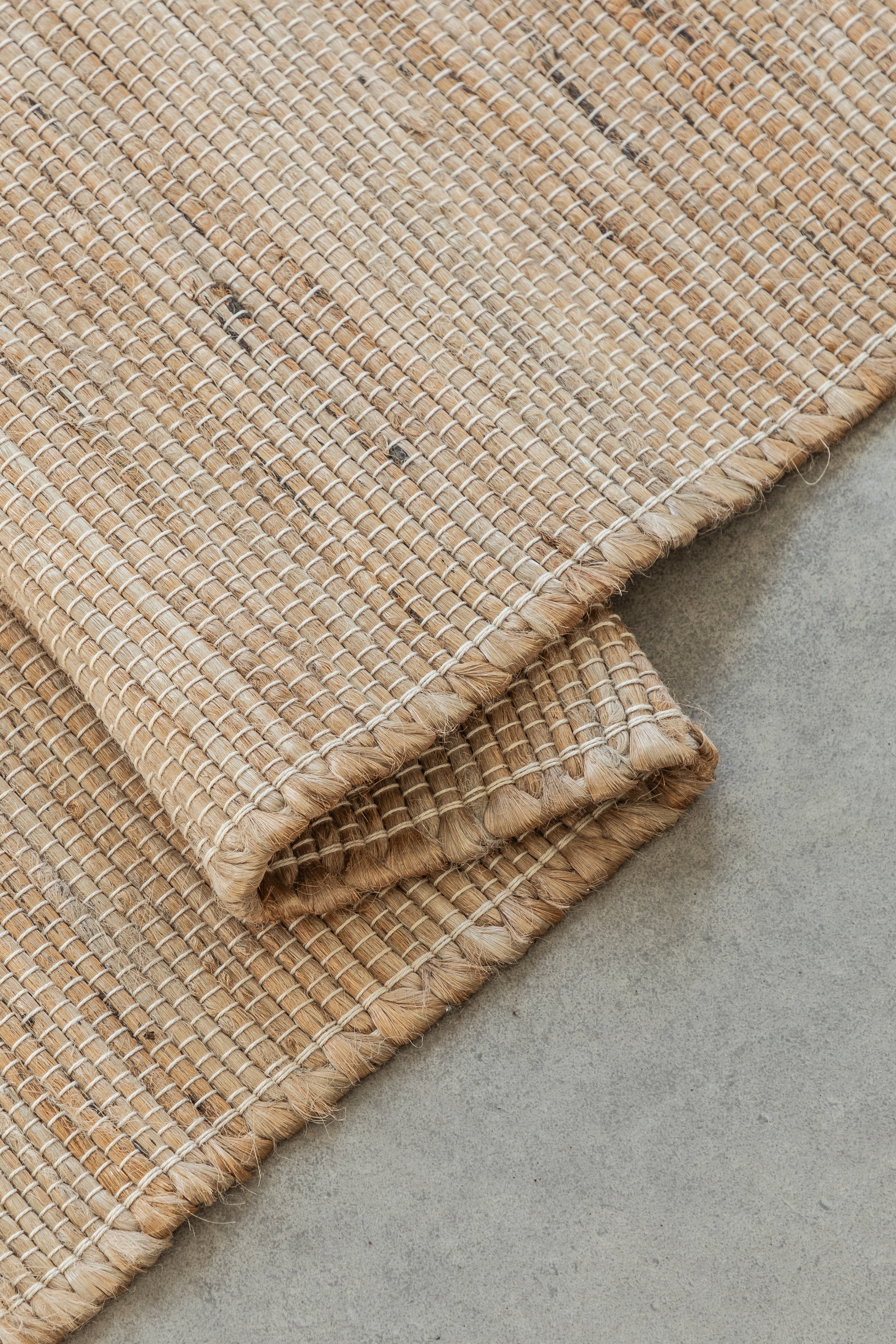 HANDVÄVLAD JUTEMATTA, BEIGE - 105961
