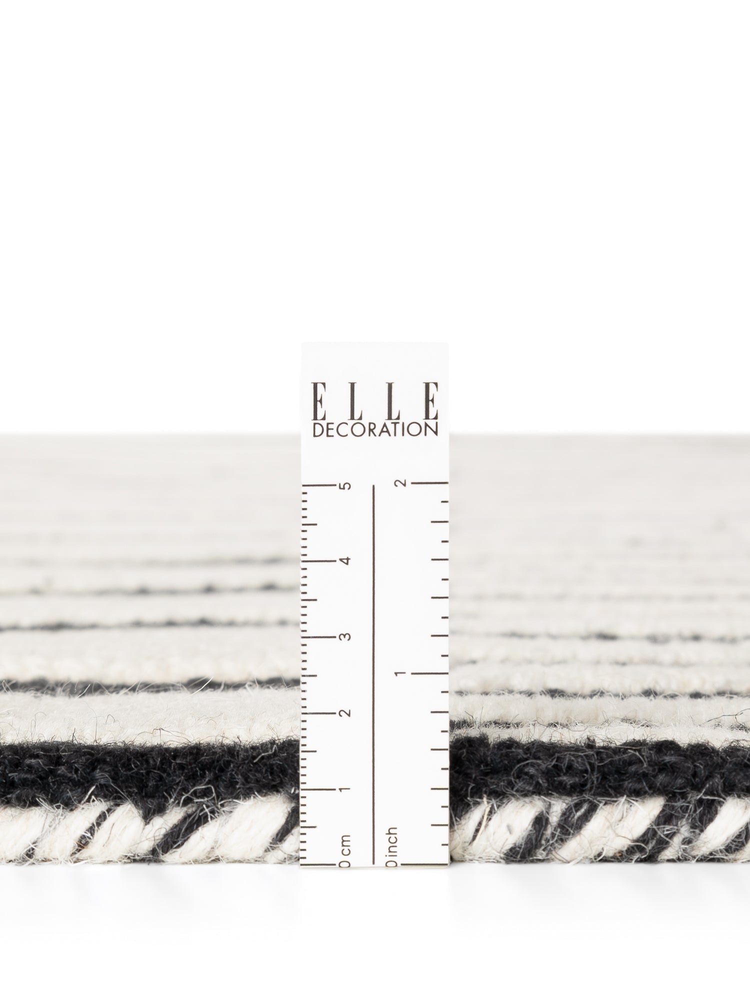 ELLE DECORATION STRYVE ULLMATTA PULSE, SVART-VIT