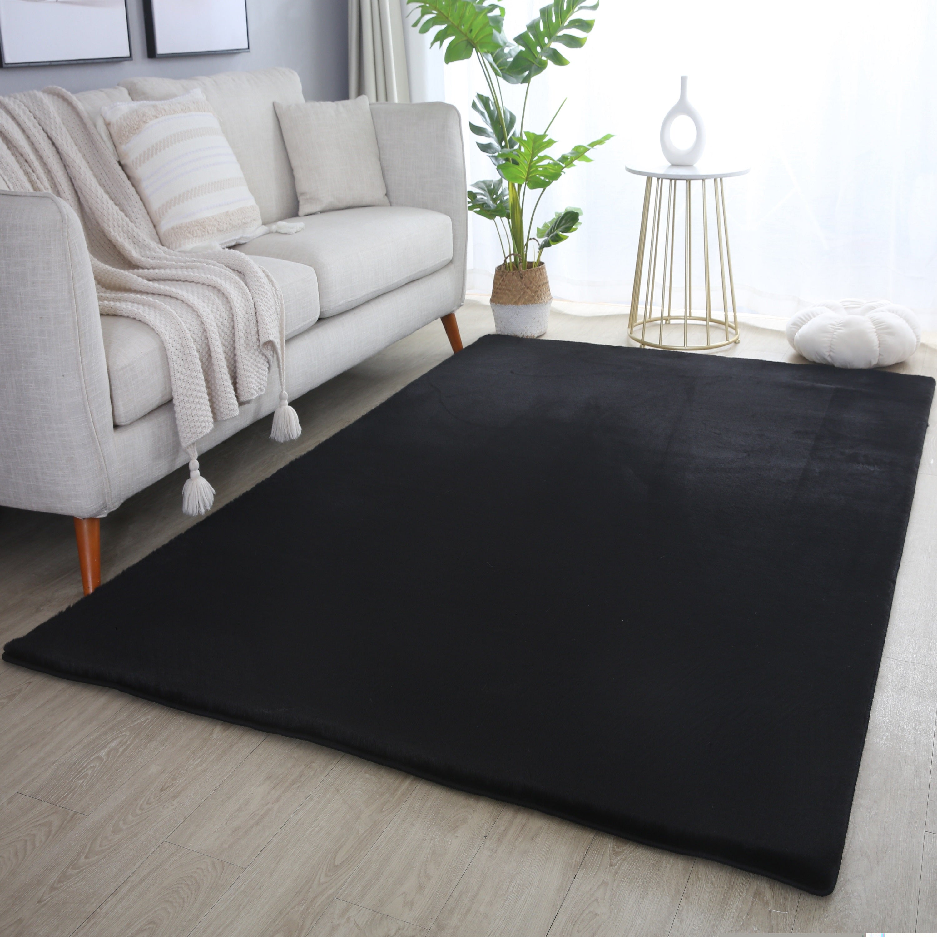 PUFFY PLUSH MATTA, 5100 SVART