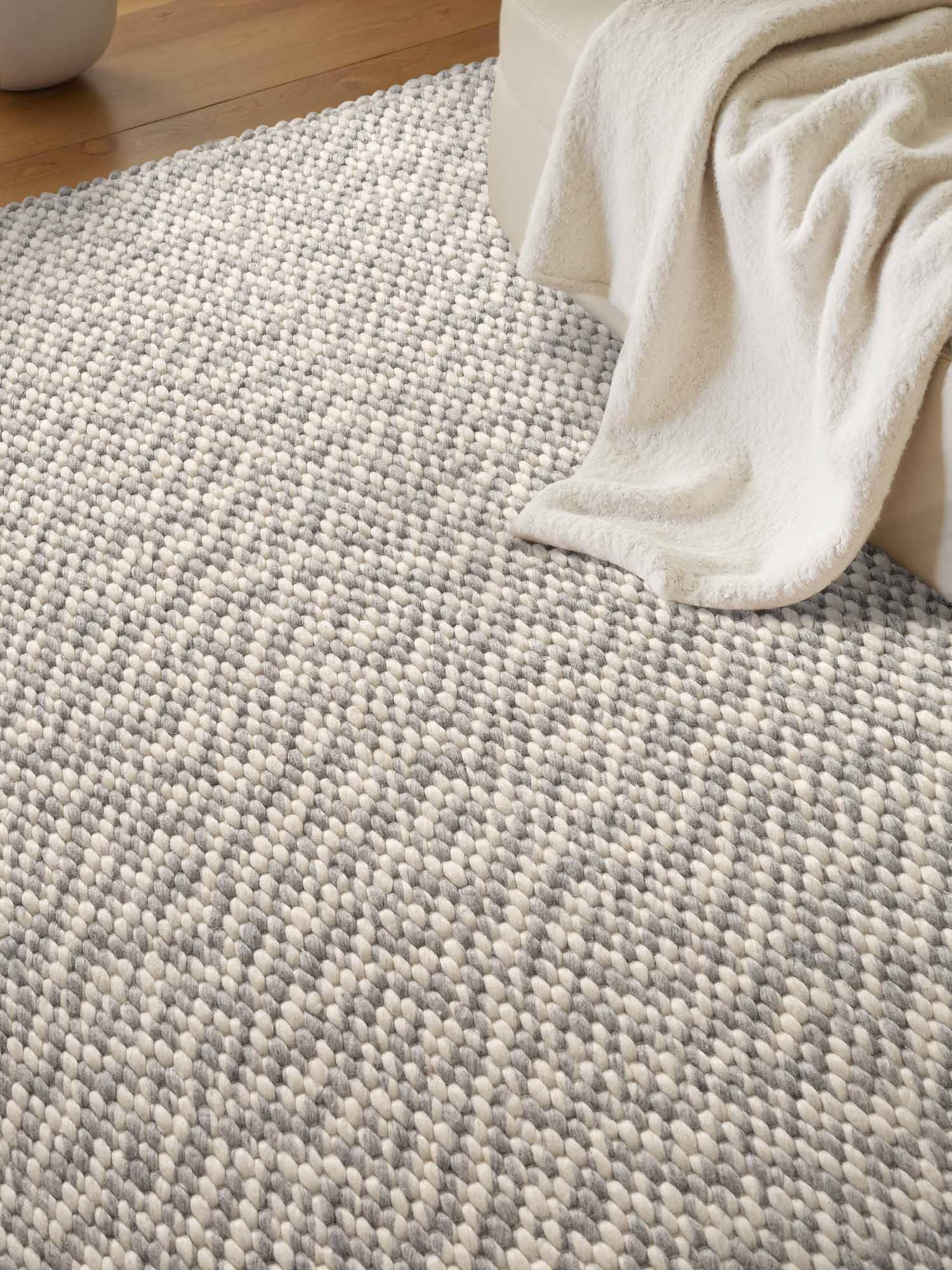 ELLE DECORATION LYON ULLMATTA, BÖNOR NATURLIG KRÄMGRÅ