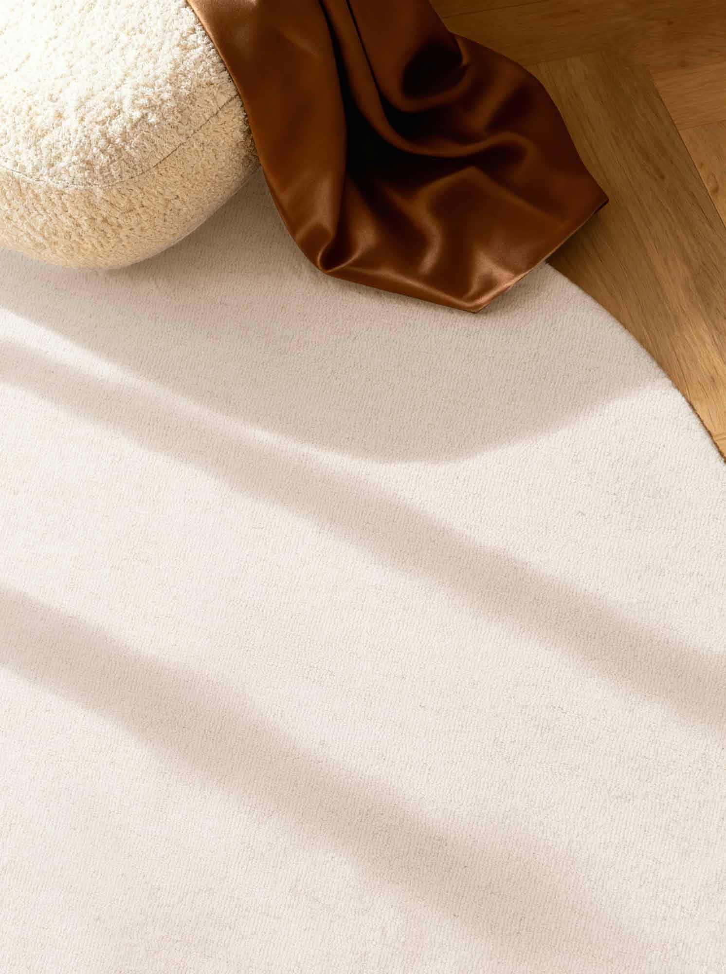 ELLE DECORATION PURISTIC FIN BOUCLE ULLMATTA, KNUTAR NATURVIT