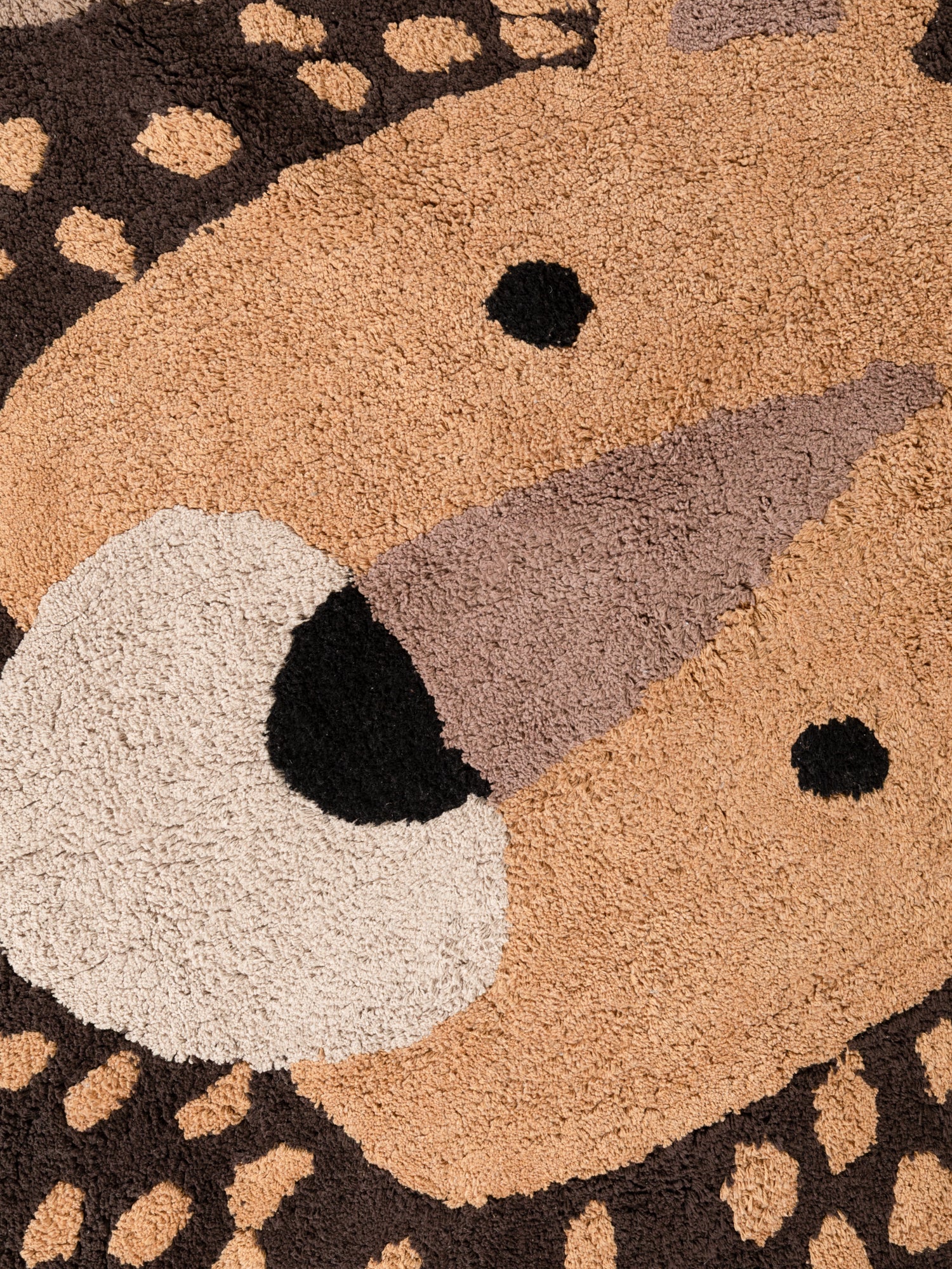 SNUGGLE BØRNETÆPPE, ROARY BRUN MULTI