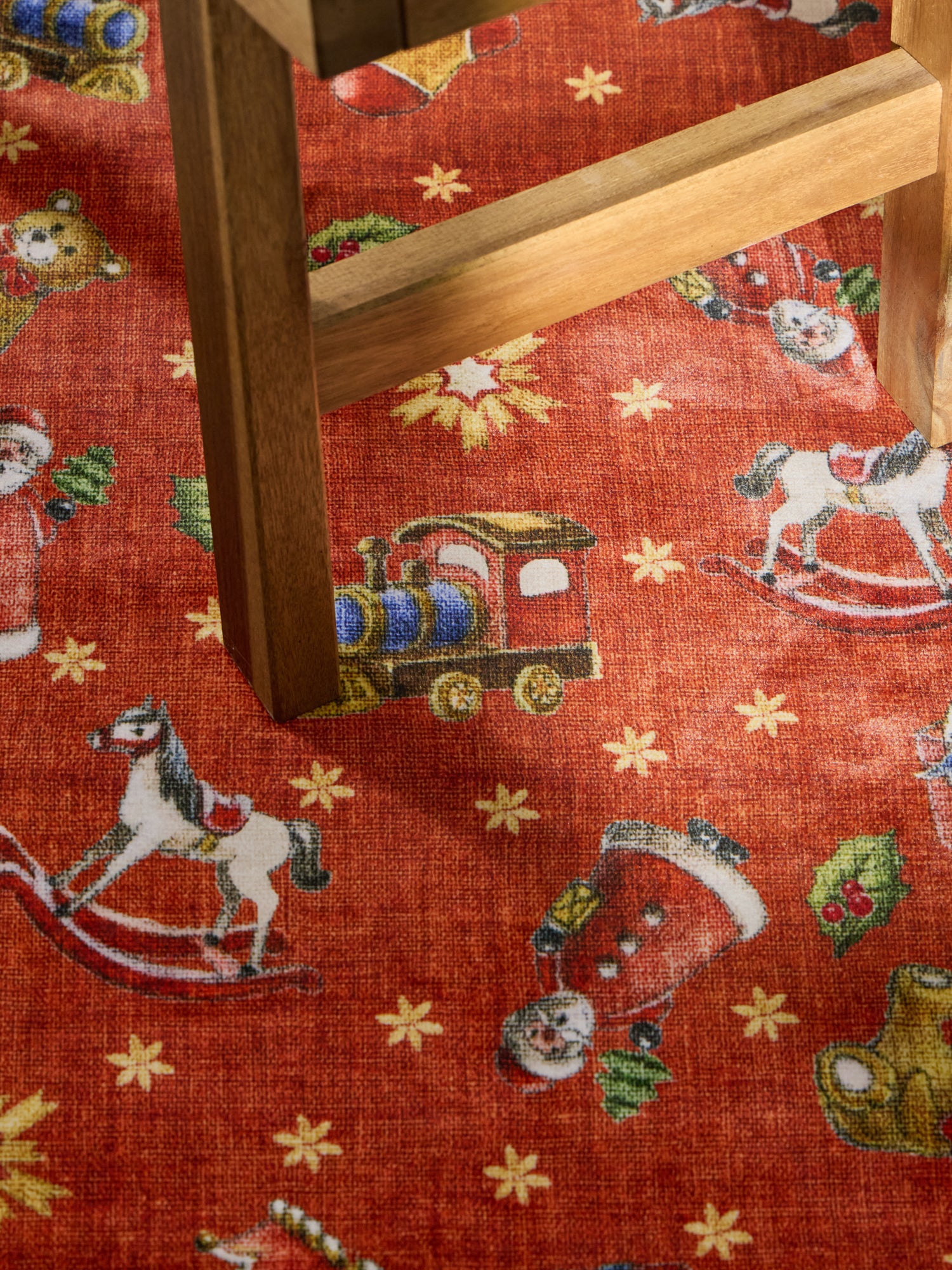 VILLEROY & BOCH TOY'S DELIGHT DESIGN TÆPPE NOSTALGIC NOEL RØD GRØN