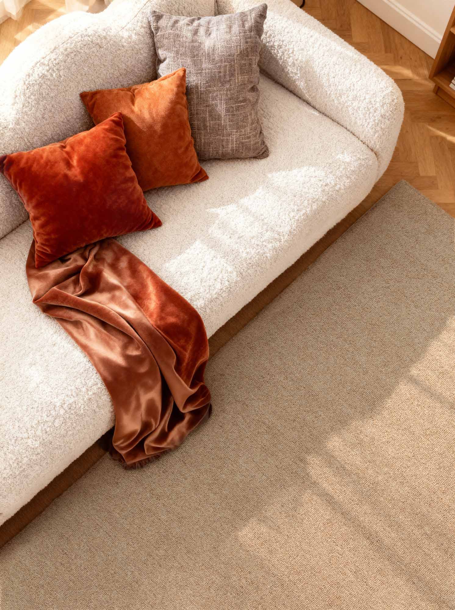 ELLE DECORATION PURISTIC FIN BOUCLE ULLMATTA, KNUTAR NATURLIG BEIGE