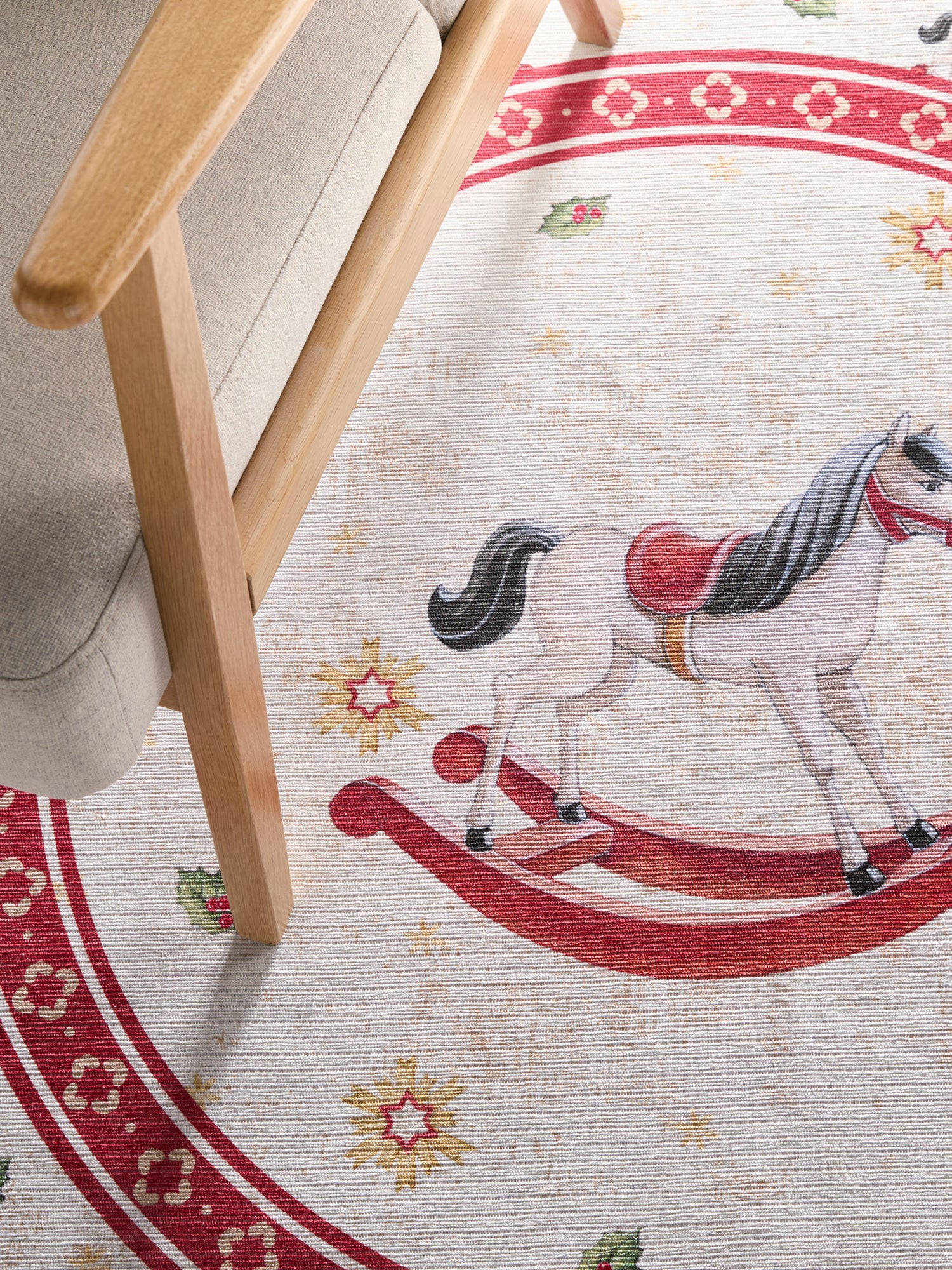 VILLEROY &amp; BOCH TOY'S DELIGHT LIMITED EDITION JULMATTA, GUNGHÄST KRÄMRÖD