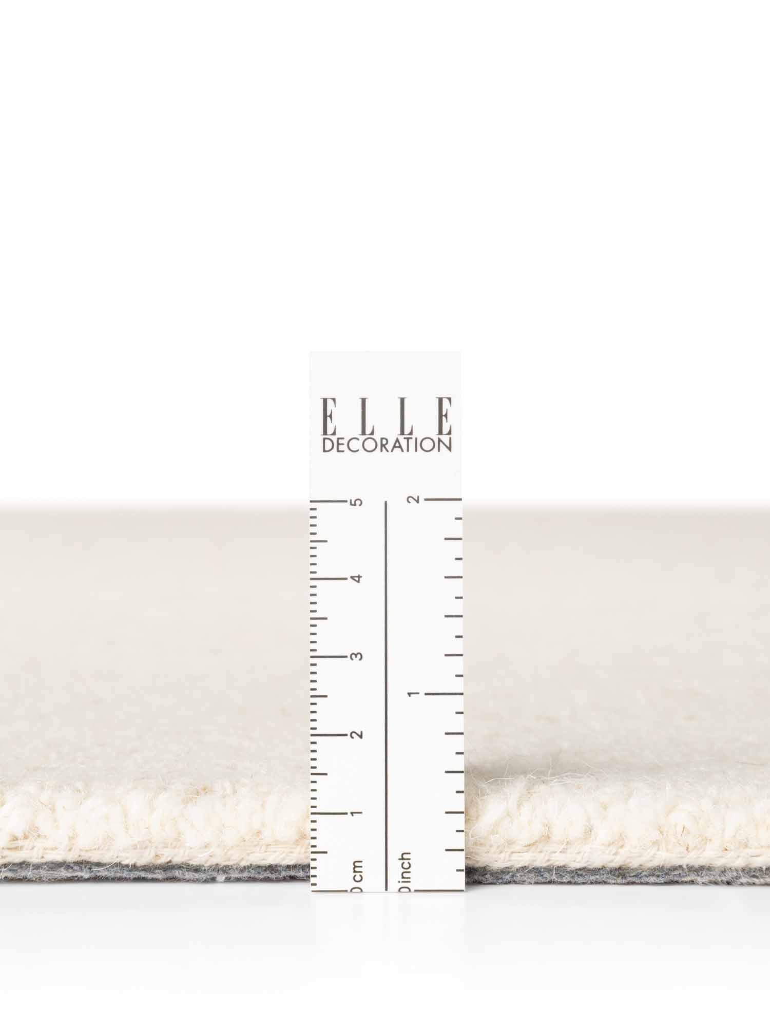 ELLE DECORATION PURISTIC FIN BOUCLE ULLMATTA, KNUTAR NATURVIT