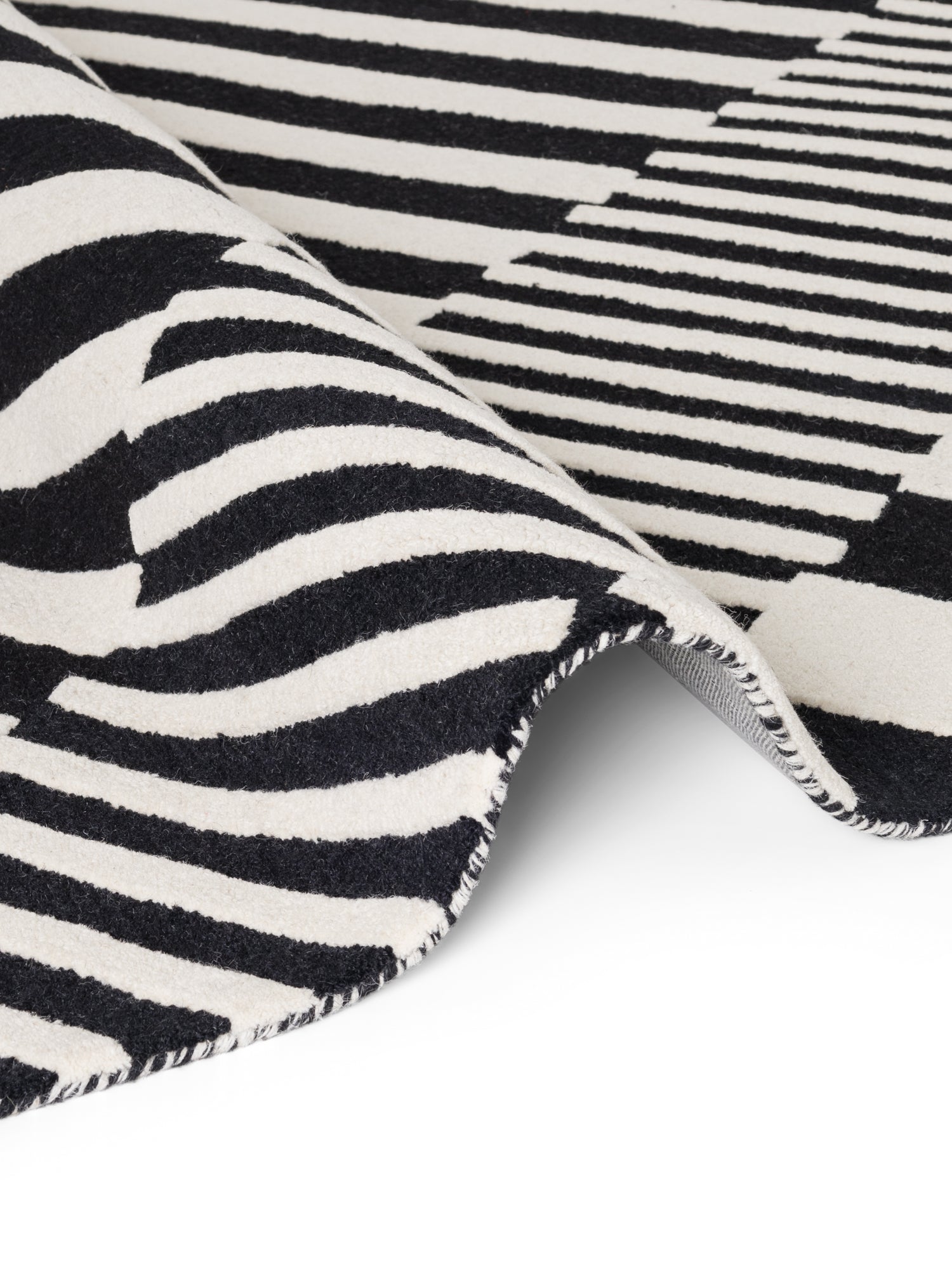 ELLE DECORATION STRYVE ULLMATTA FLUX, SVART-VIT