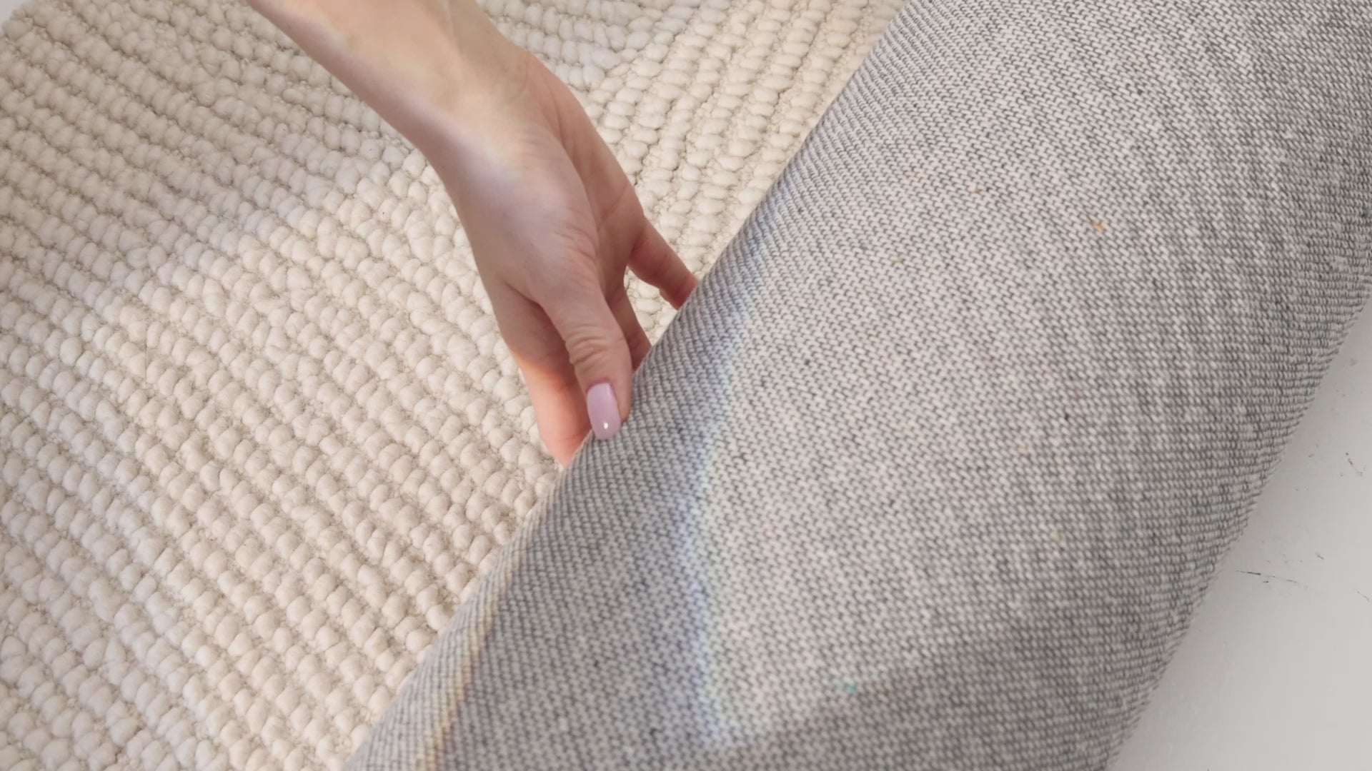 Ladda video: ELIN ULLFILT, TAUPE 106219